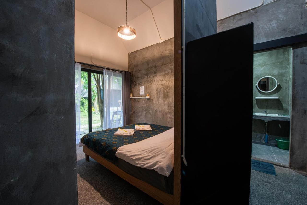 Cashewnut Tree Resort เกาะลันตา ภายนอก รูปภาพ