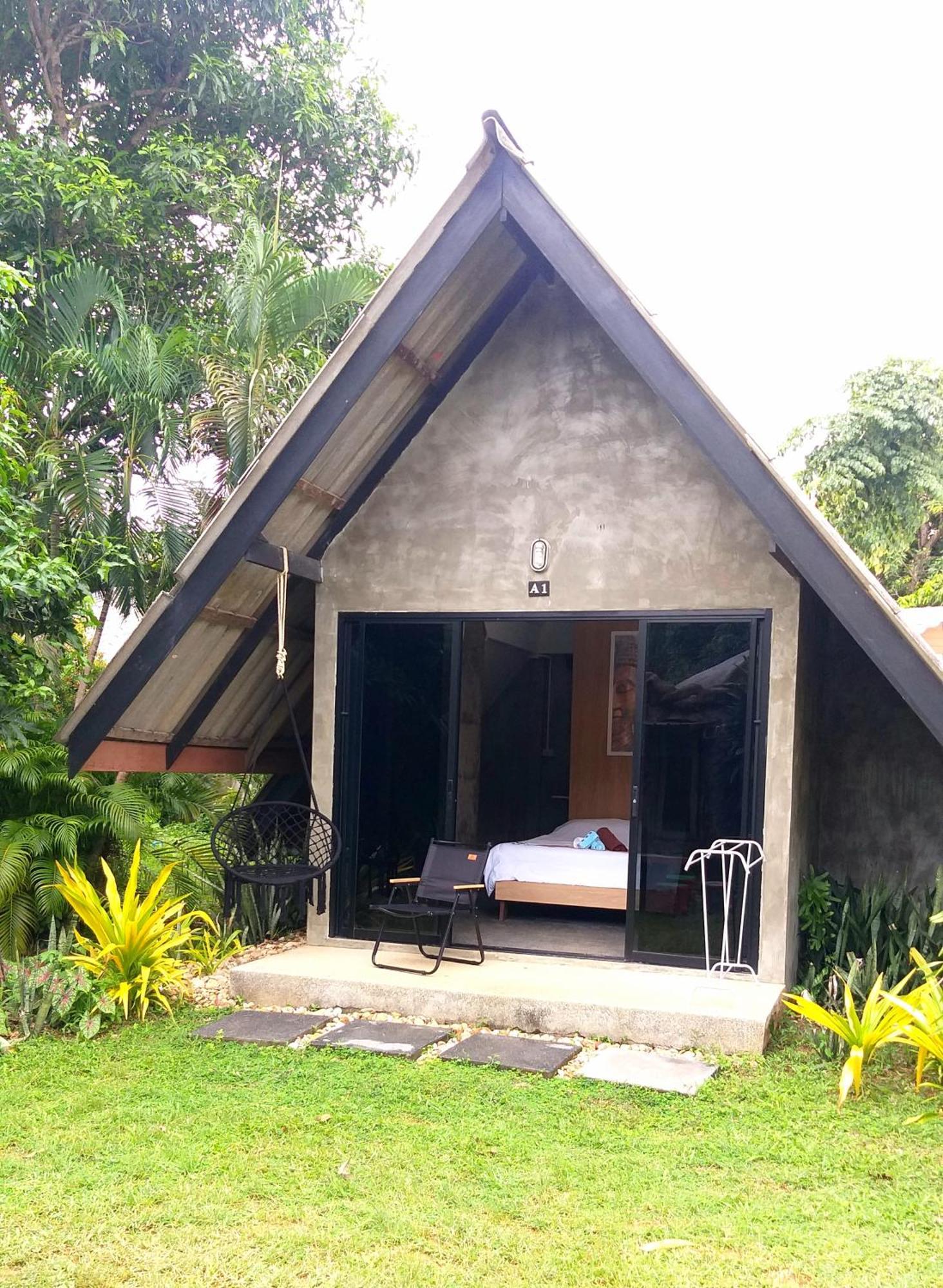 Cashewnut Tree Resort เกาะลันตา ภายนอก รูปภาพ