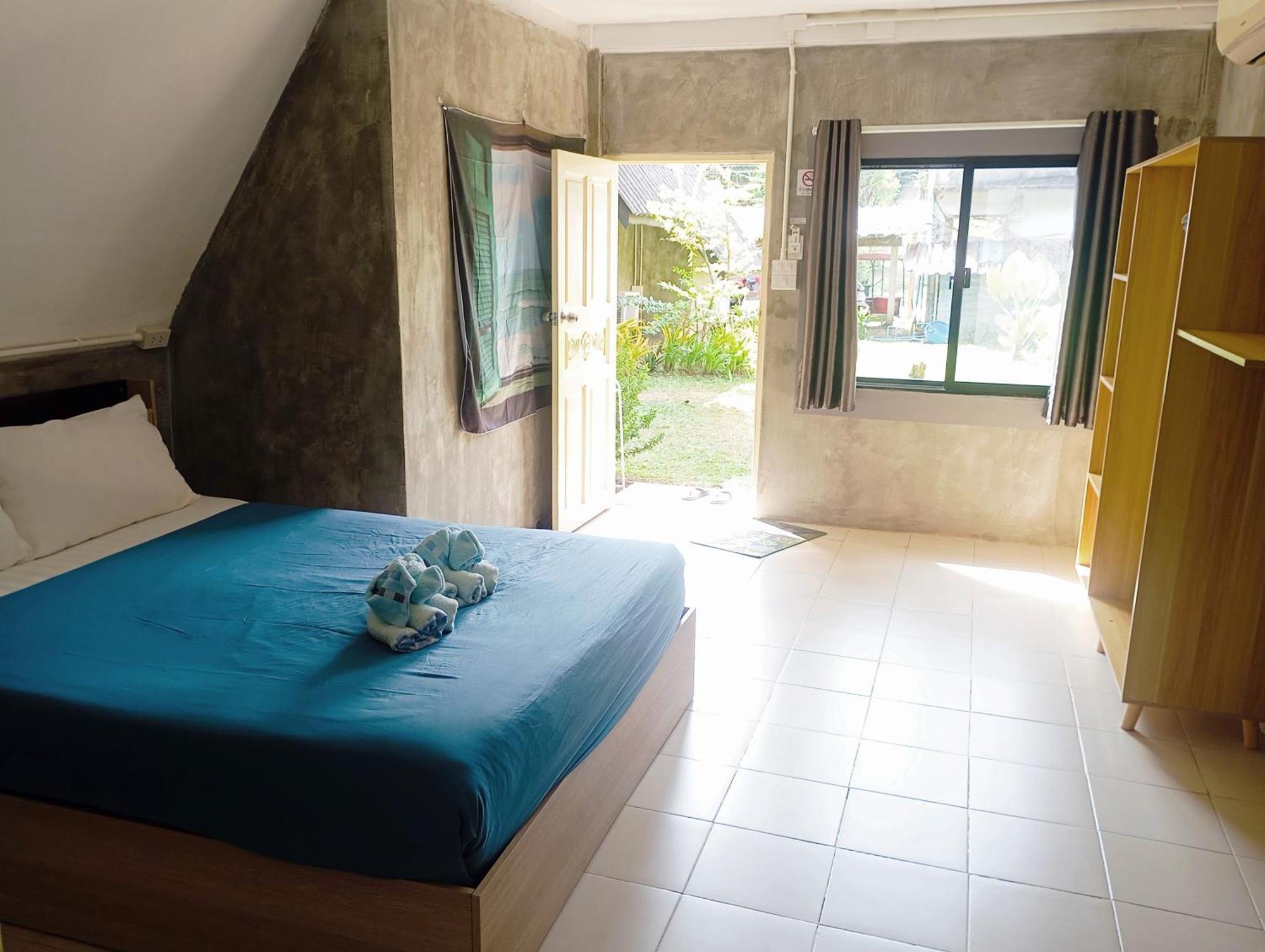 Cashewnut Tree Resort เกาะลันตา ภายนอก รูปภาพ