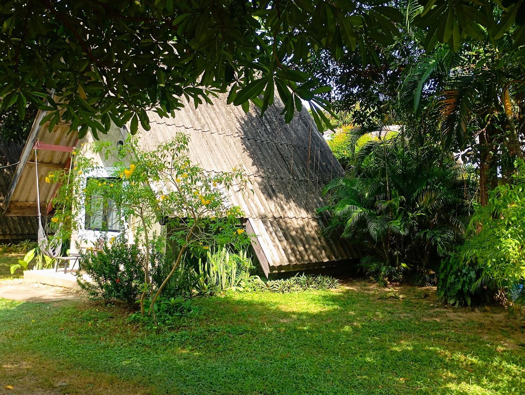Cashewnut Tree Resort เกาะลันตา ภายนอก รูปภาพ