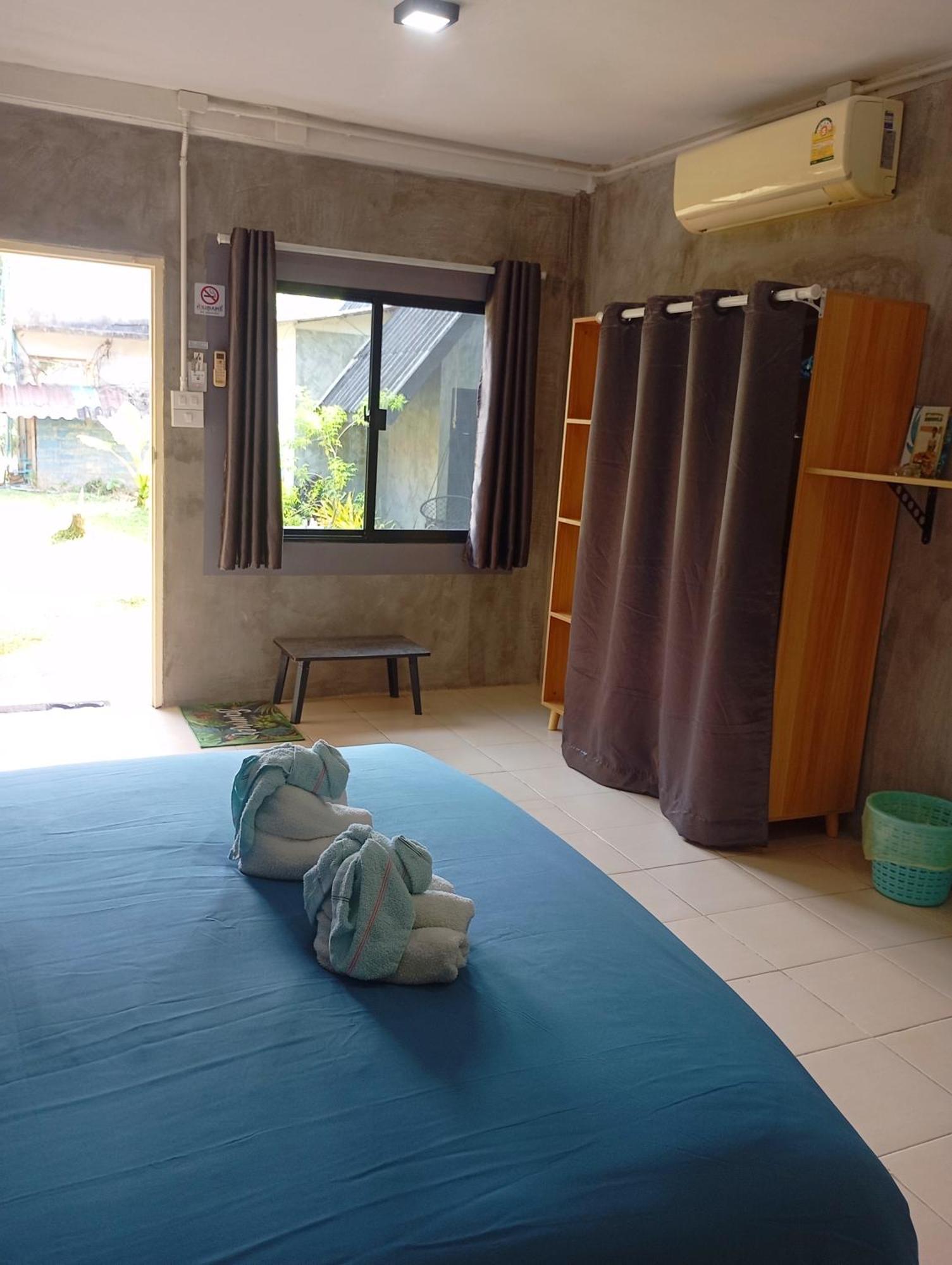 Cashewnut Tree Resort เกาะลันตา ภายนอก รูปภาพ