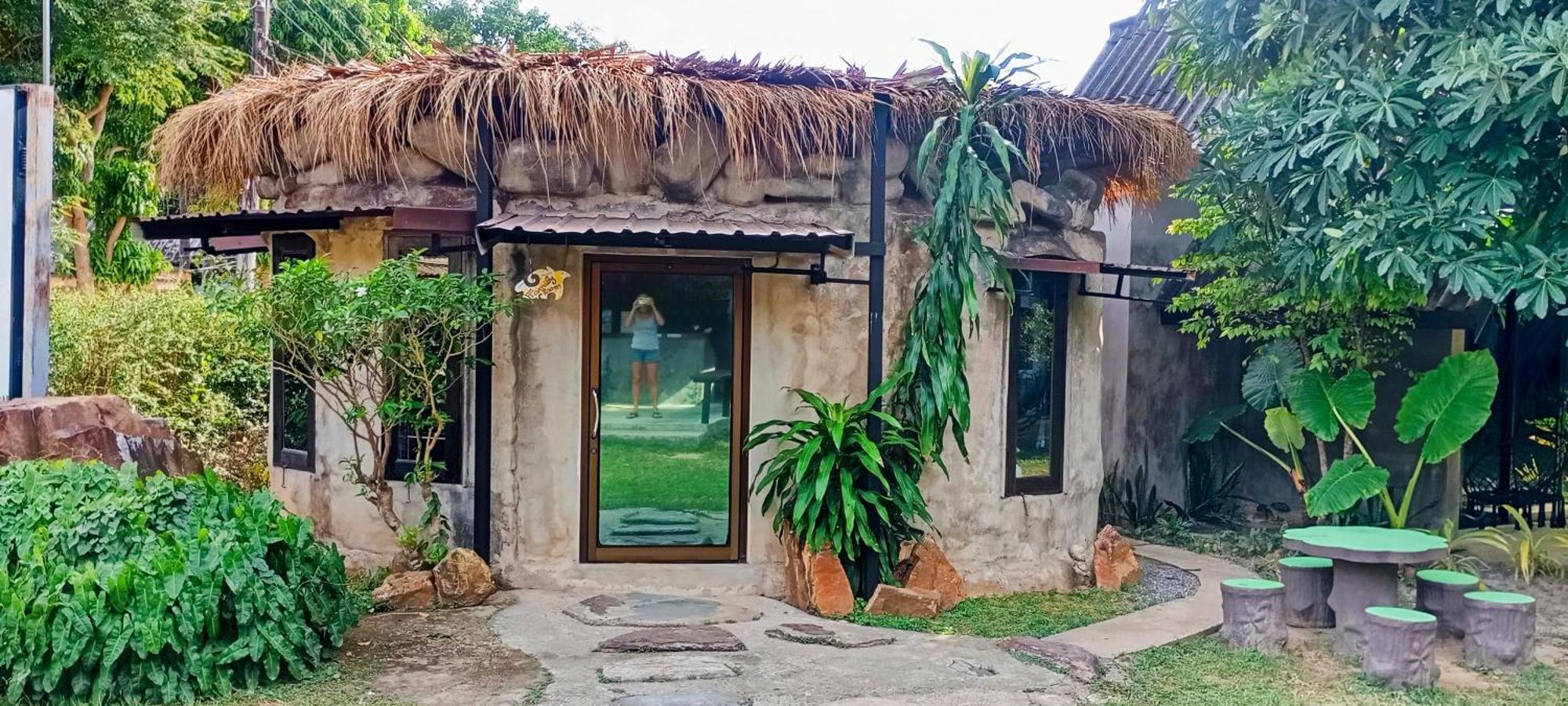 Cashewnut Tree Resort เกาะลันตา ภายนอก รูปภาพ